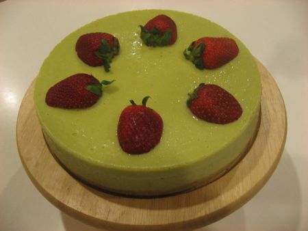 torta-di-formaggio-alle-fragole-e-ai-kiwi