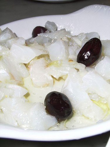 baccalà con olive nere