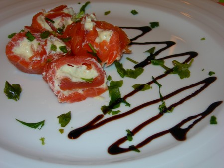 involtini di salmone con crema tirokafteri