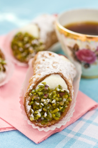 Cannoli siciliani sapori terra da scoprire