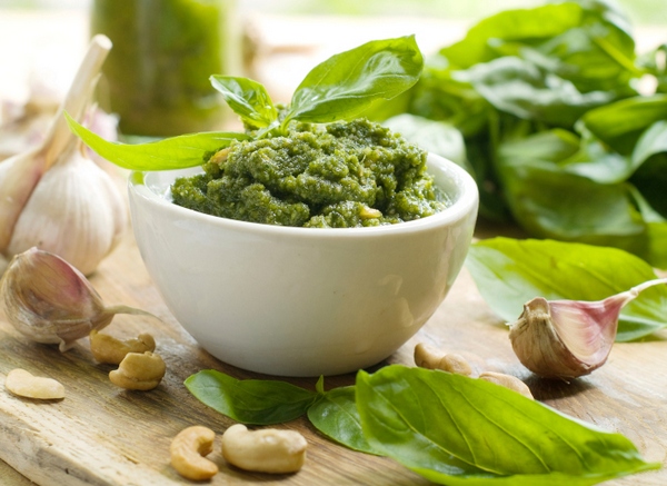 5 modi originali preparare il pesto