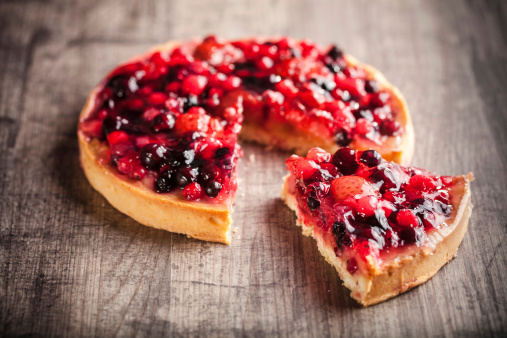 4 dolci con fritti di bosco foto