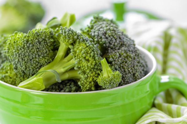 Pizza di polenta e broccoli