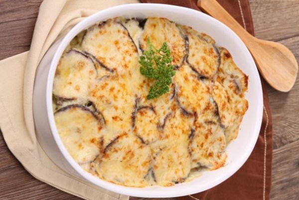 Parmigiana di zucchine in bianco e veloce