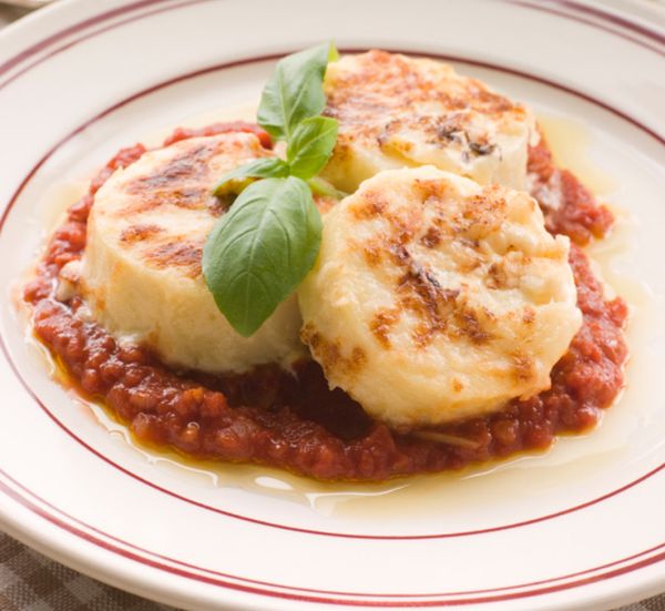 Gnocchi alla romana con passata di pomodoro