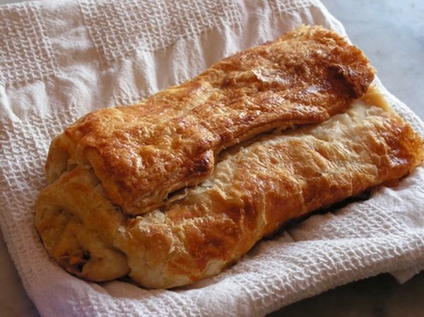 strudel di feta a cipolle