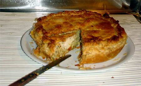 torta-con-salame-piccante-e-uova-sode