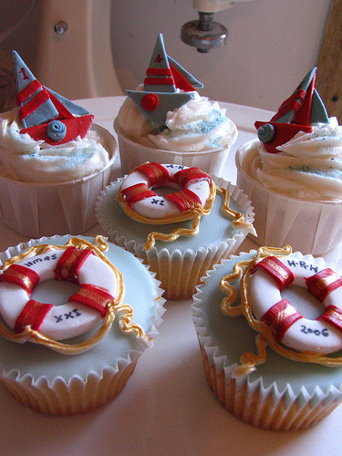 nautical cupcakes