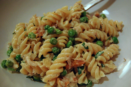 ricette pasta fusilli piselli taccole