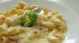 Maccheroni yogurt bianco porri primo leggero