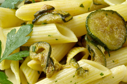 penne crema yogurt zucchine primo piatto light