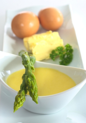 ricette contorni asparagi salsa olandese