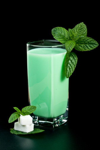 Liquore menta latte preparazione