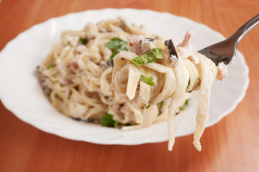 fettuccine papalina ingredienti preparazione