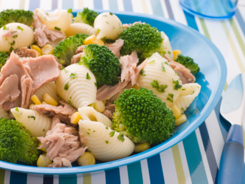 Conchiglie broccoli tonno mais