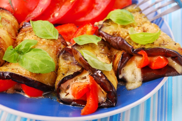 involtini melanzane mozzarella pomodoro