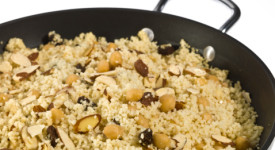 Cous cous farro uvetta zafferano ceci Marco Bianchi