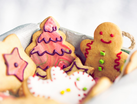 Biscotti Di Natale Quanto Tempo Prima.Come Decorare I Biscotti Di Natale Con La Glassa Ginger Tomato