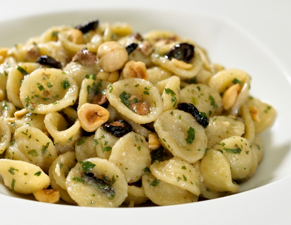 orecchiette con ceci e verdure