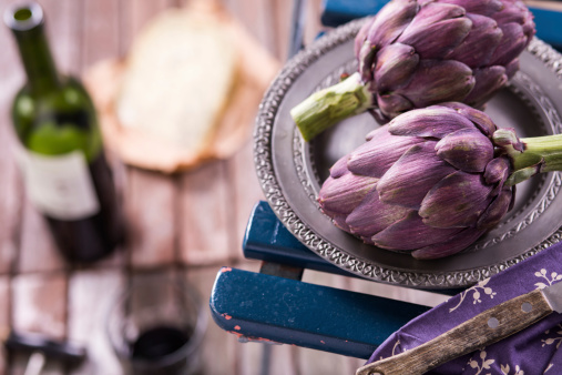 Carciofi ripieni di salsiccia al forno