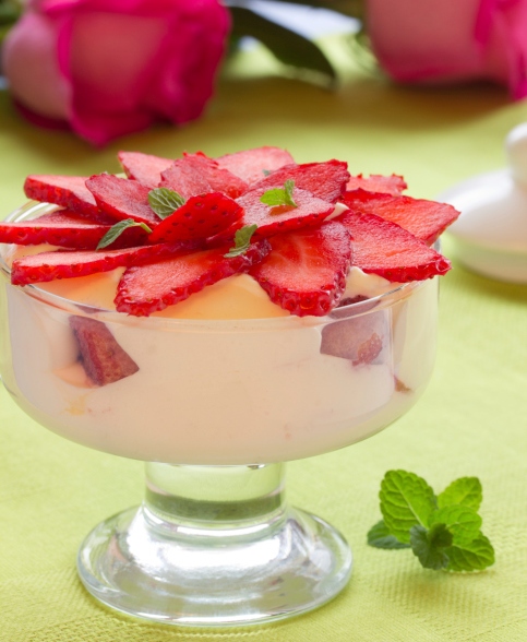 mousse alle fragole senza colla di pesce