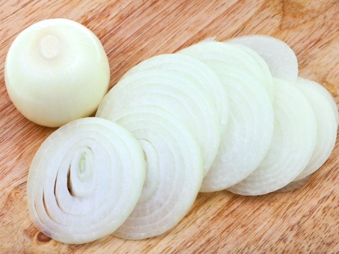 Pasta alla gricia con cipolle caramellate