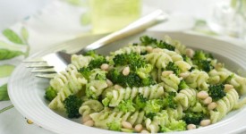 Pasta con pesto di broccoli