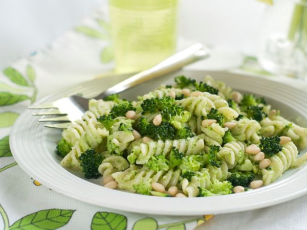 Pasta con pesto di broccoli