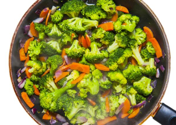 Broccoli e carote in padella