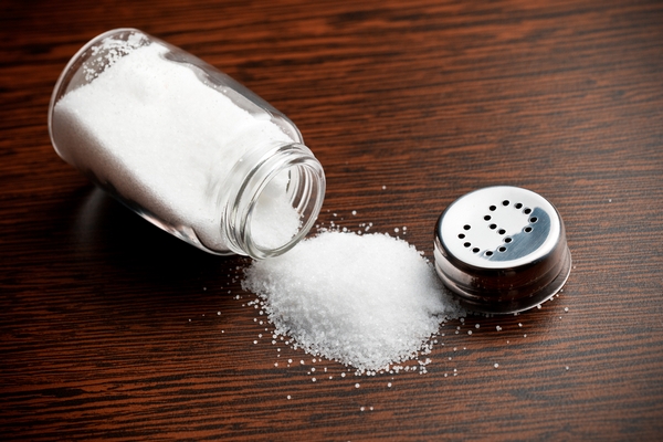 5 modi per evitare il sale in cucina