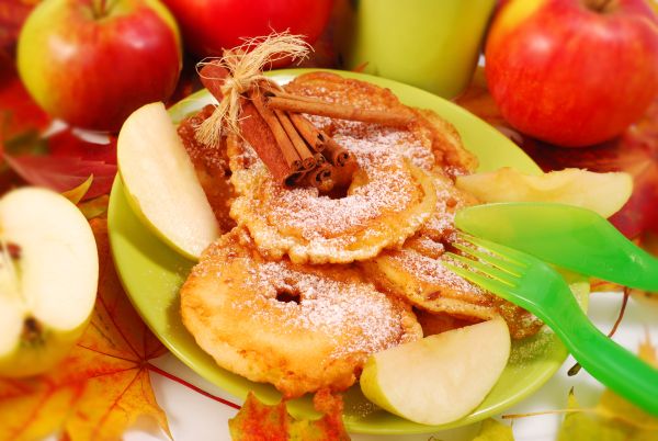 Frittelle di Carnevale alle mele