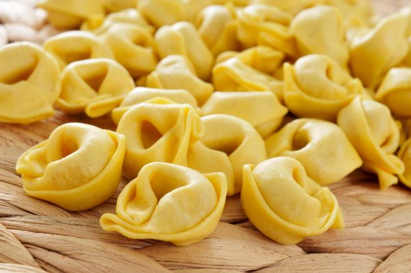 Come Fare I Tortellini Fatti In Casa A Mano Ricetta Semplice Ginger Tomato