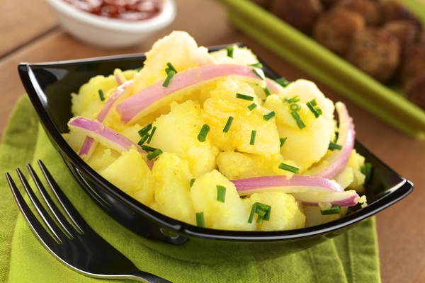 insalata di patate e semi di chia
