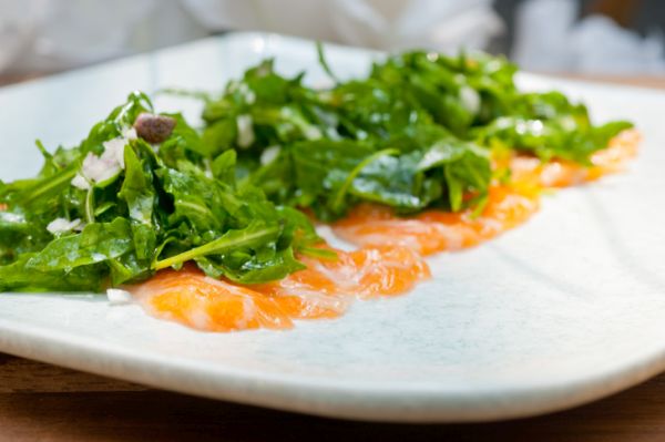 Carpaccio salmone rucola