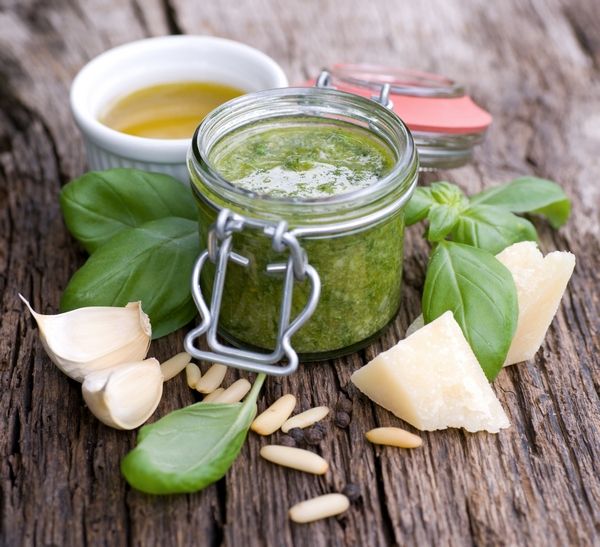 pesto genovese, pesto alla trapanese, 10 modi usare basilico cucina