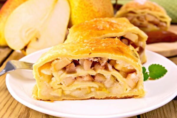 Strudel pere parmigiano