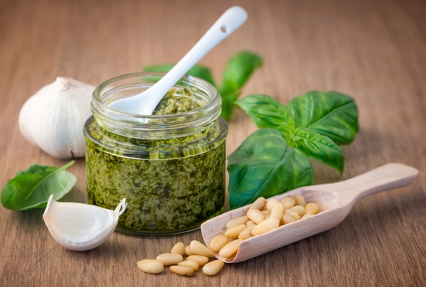 pasta pesto e pane, massimo bottura, crostata, pesto, polpettone, 20 ricette veloci basilico fresco