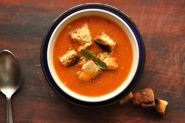 zuppa piccante pomodoro bacche goji