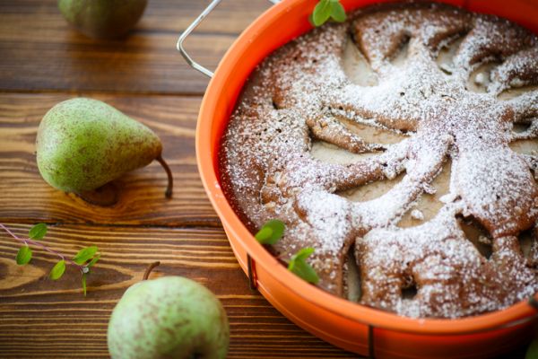 Torta pere e gocce di cioccolato