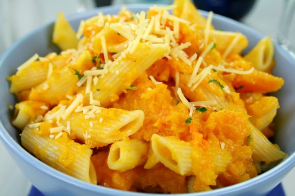 Pasta con crema di zucca e ricotta