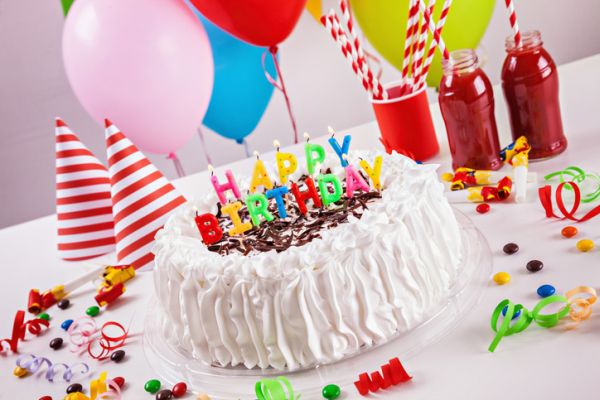 Come Decorare Una Torta Di Compleanno Per Bambini Foto