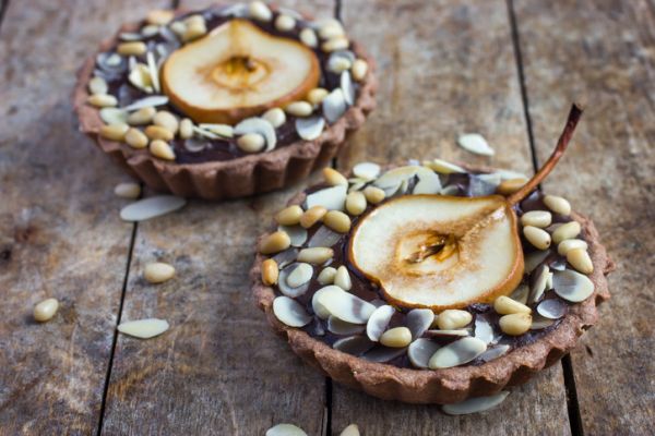 Tartellette con pere e cioccolato