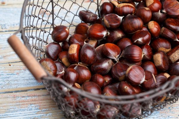 risotto, Come pelare le castagne