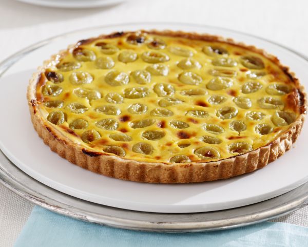 Crostata alla crema di grana padano e uva