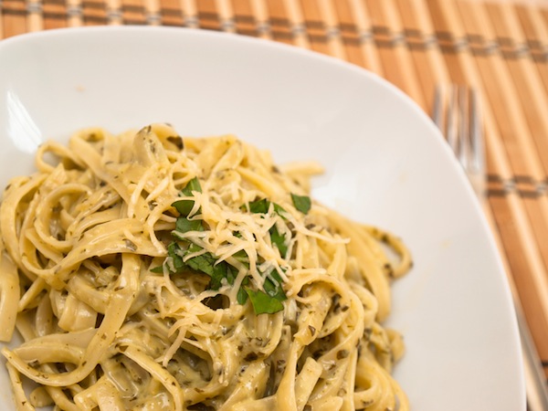 crema di limone, linguine con panna e limone